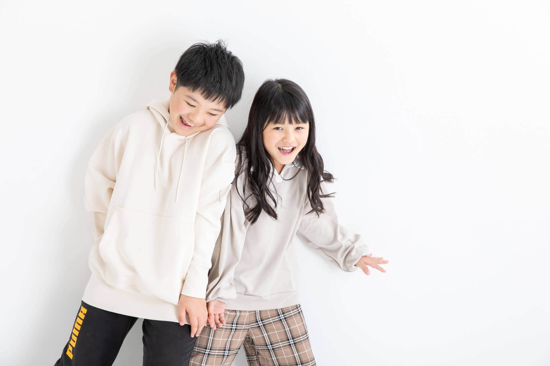 男の子と女の子の笑顔